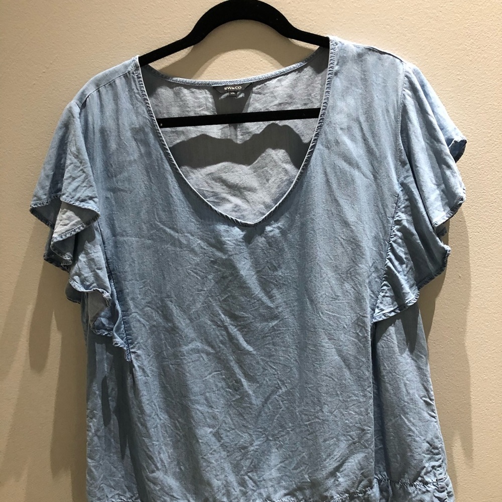 Short sleeve blouse